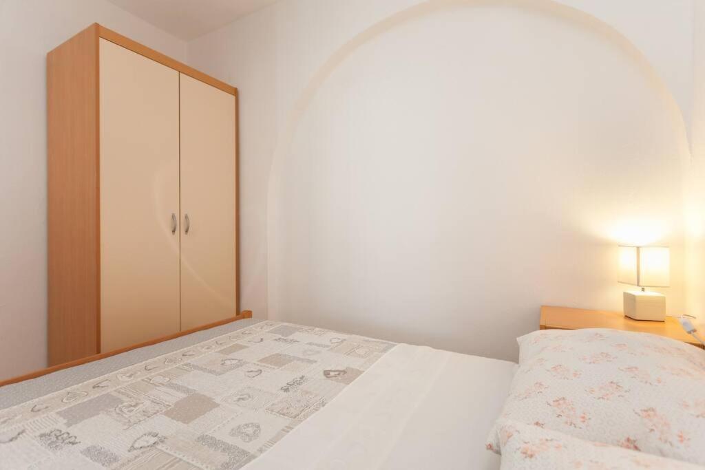 Irena'S Place A1 ロヴィニ 部屋 写真