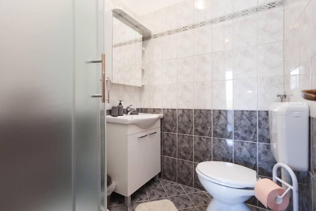 Irena'S Place A1 ロヴィニ 部屋 写真